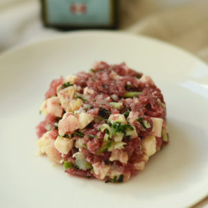 猫の手づくりごはんレシピ｜馬肉ととうふのタルタルステーキ